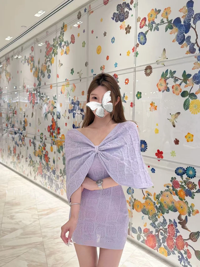 LmiSister-大蝴蝶结V领设计款自制纯欲镂空修身针织连衣裙L006