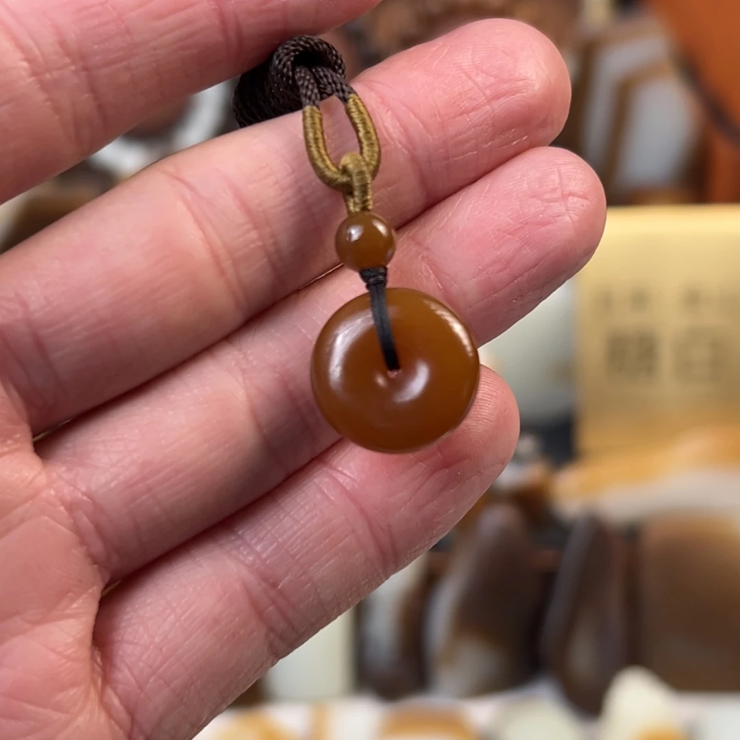 和田玉（糖玉）未镶嵌颈饰
