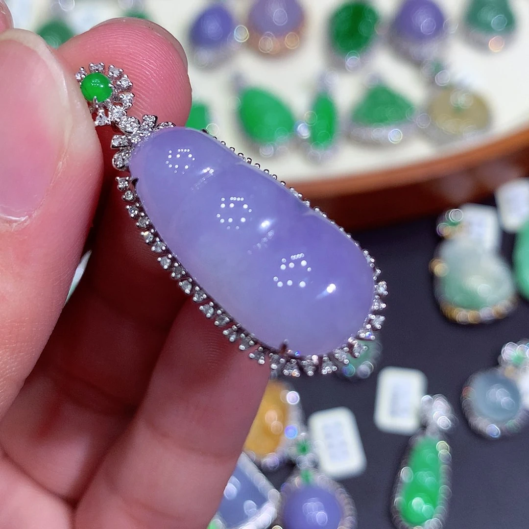 翡翠吊坠(不含链)18K金镶嵌