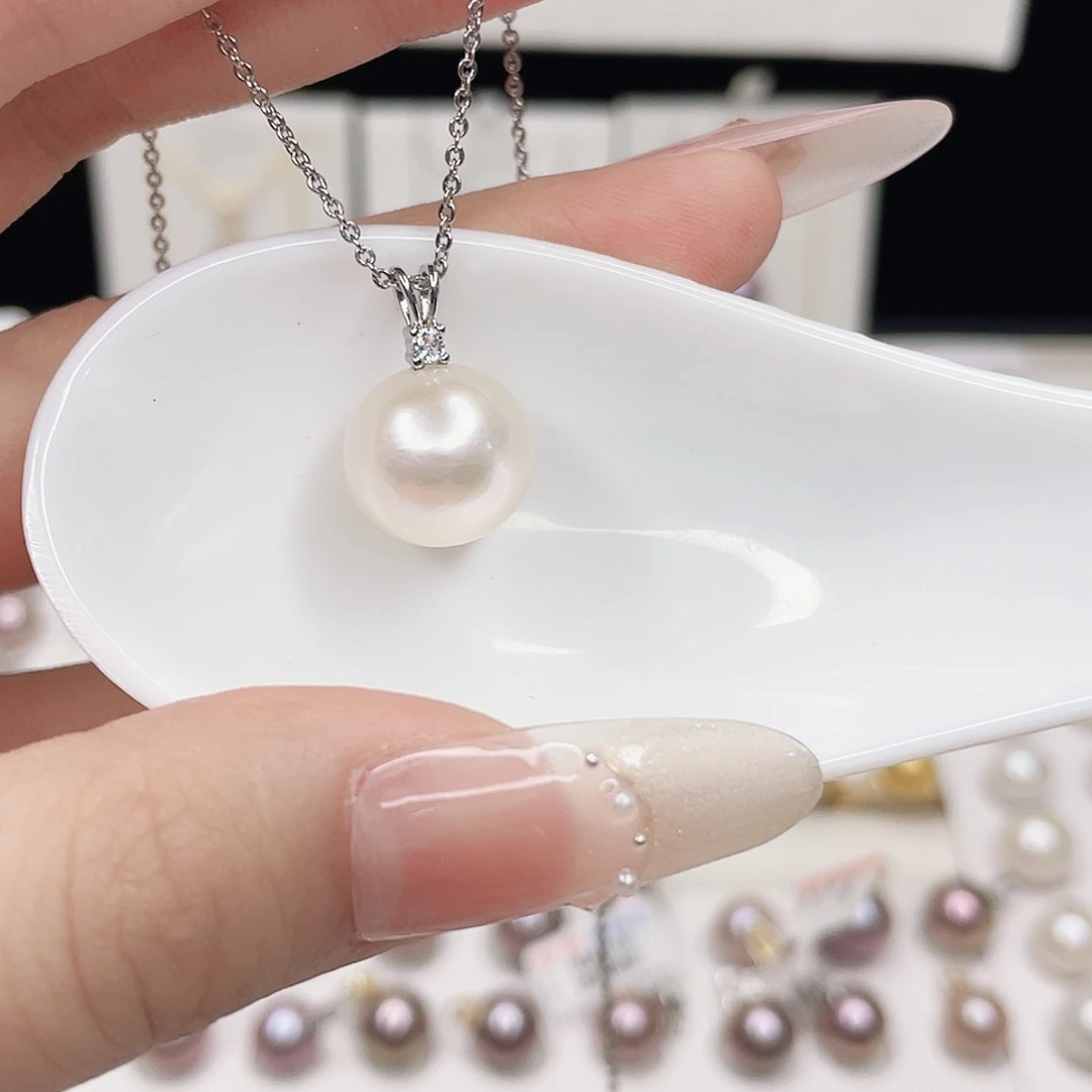 淡水珍珠吊坠(赠链)合金