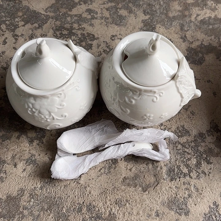 碟微瑕介意勿拍……2个