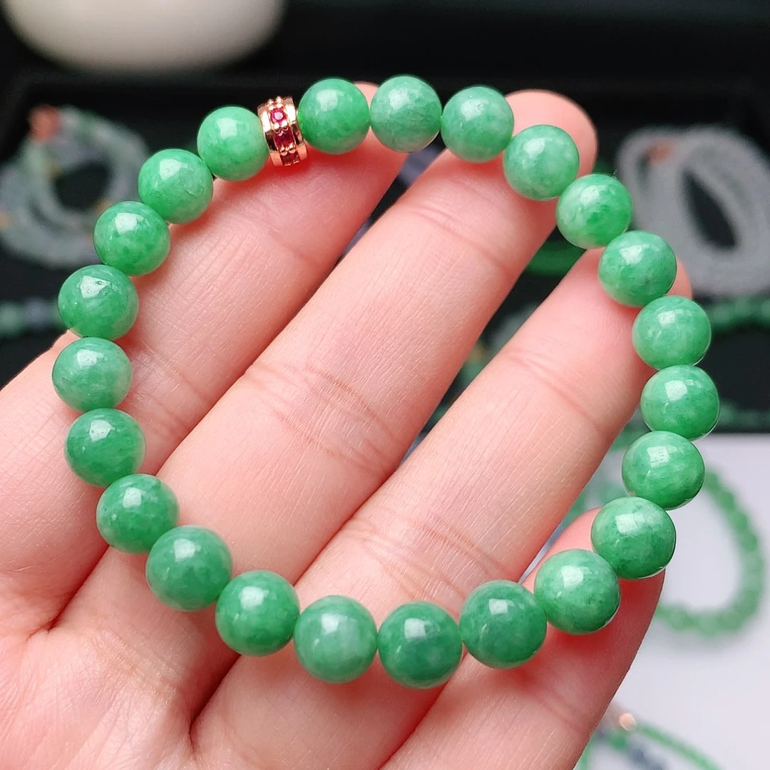 翡翠手链未镶嵌翡翠