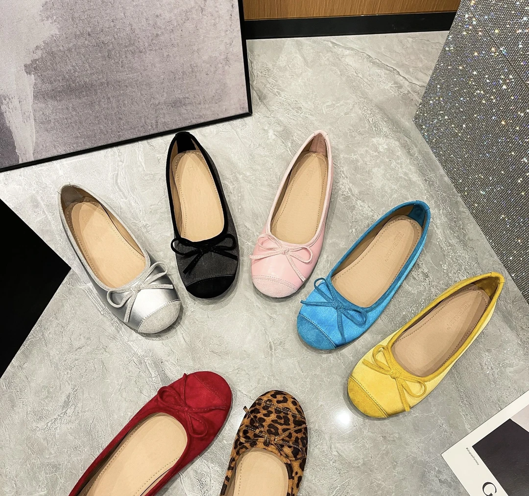 宽胖脚大码女鞋小香风平底加宽加肥瓢瓜单鞋女