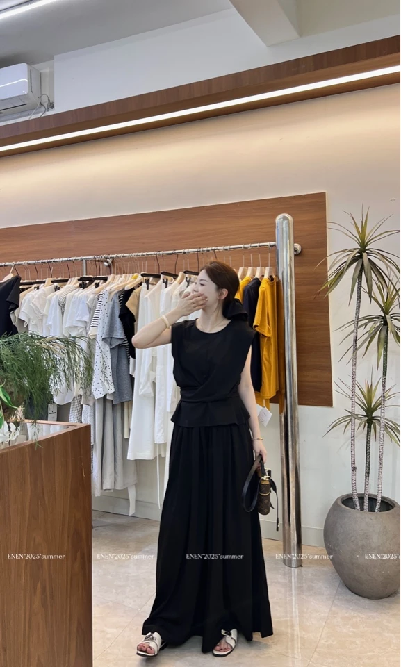 EE·夏季法式赫本风交叉设计感上衣裤裙两件套套装