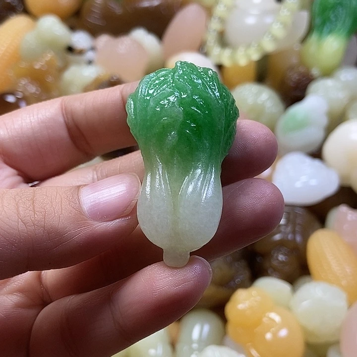 完全开放白绿白菜色7