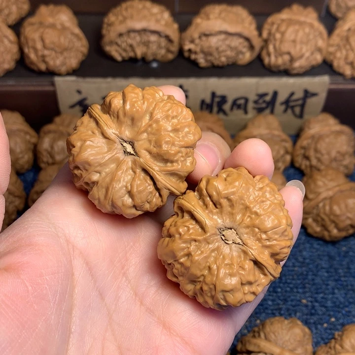 桃核吊坠美****馆蛤蟆核桃