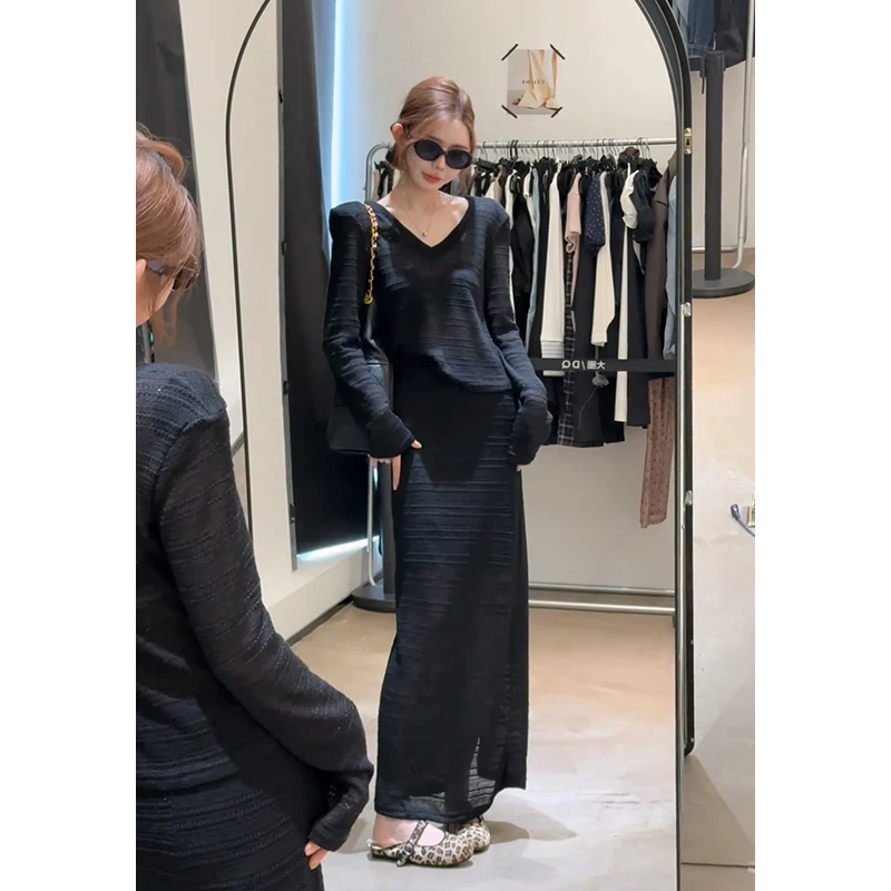 2025早秋新款女法式气质修身薄款长袖V领上衣百搭高腰显瘦半身裙