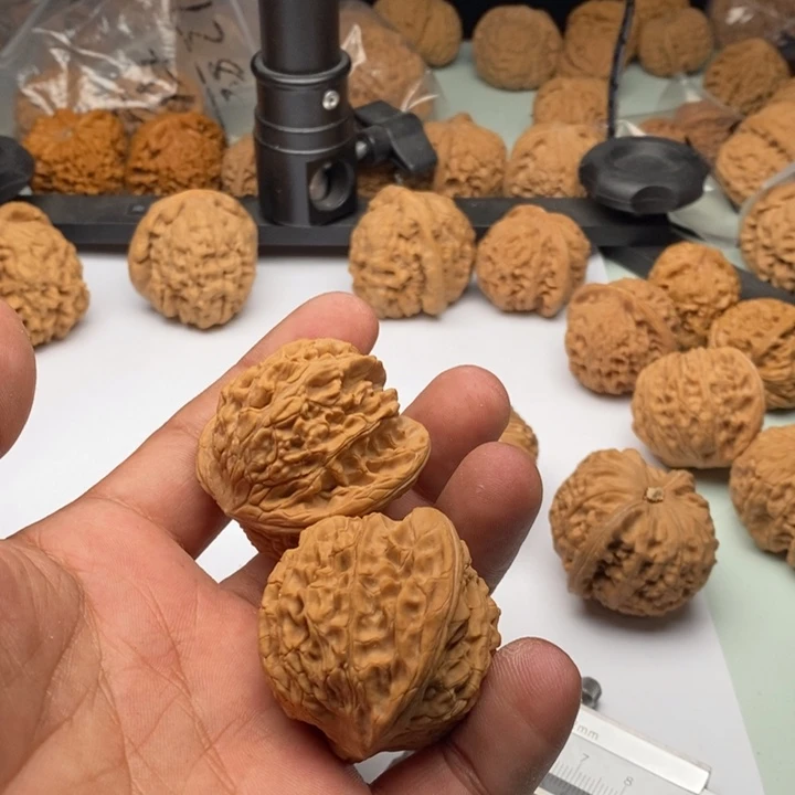 文玩核桃吊坠叮*11111111111111