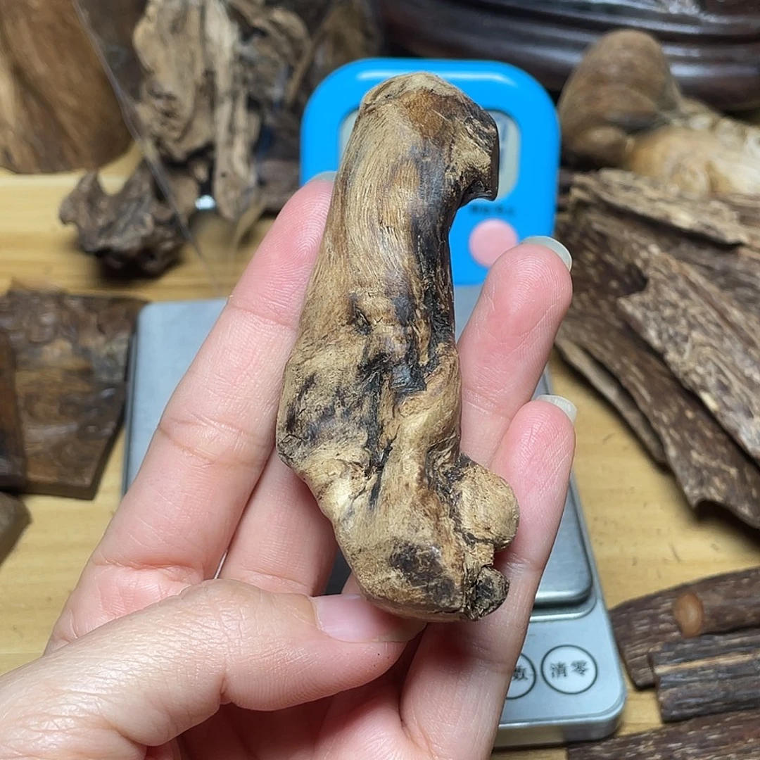 *****沉香达拉干留疤原料26克