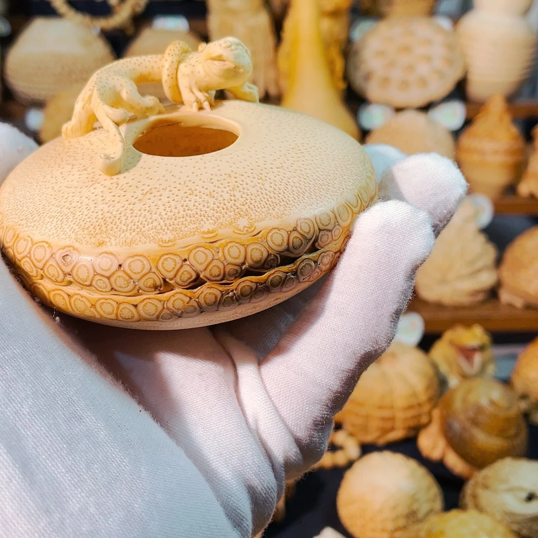 竹刘竹根雕螭龙水盂把玩件