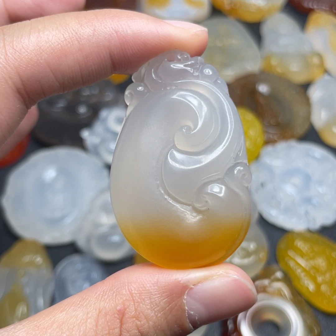 玛瑙/玉髓未镶嵌颈饰