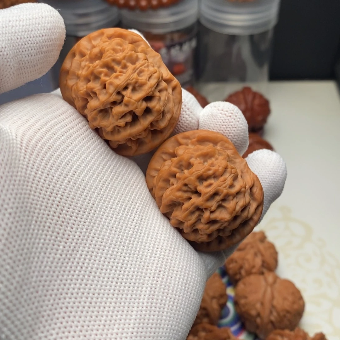 文玩核桃把件42全品秦闷