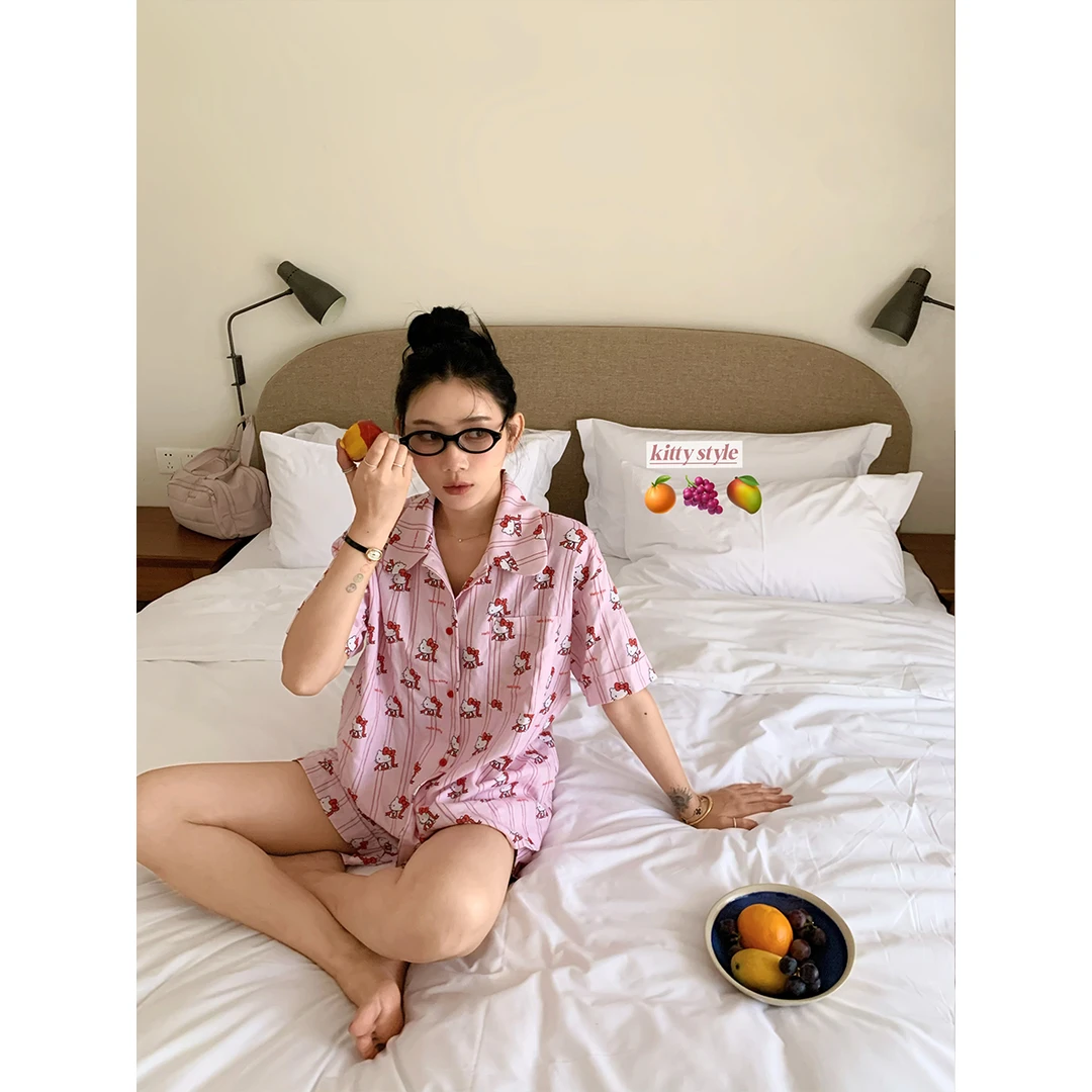 70不是七十【软糯kitty】夏季全棉Kitty印花宽松短裤短袖衬衫套装