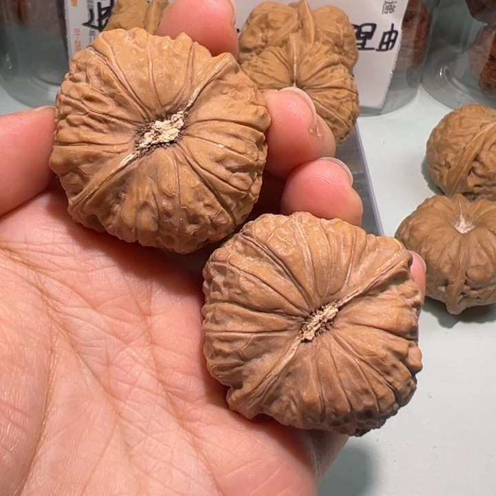 文玩核桃把件南瓜墩