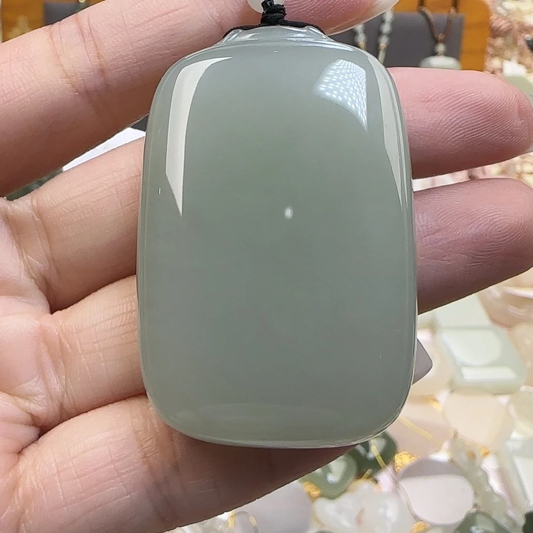 花***花和田玉未镶嵌颈饰