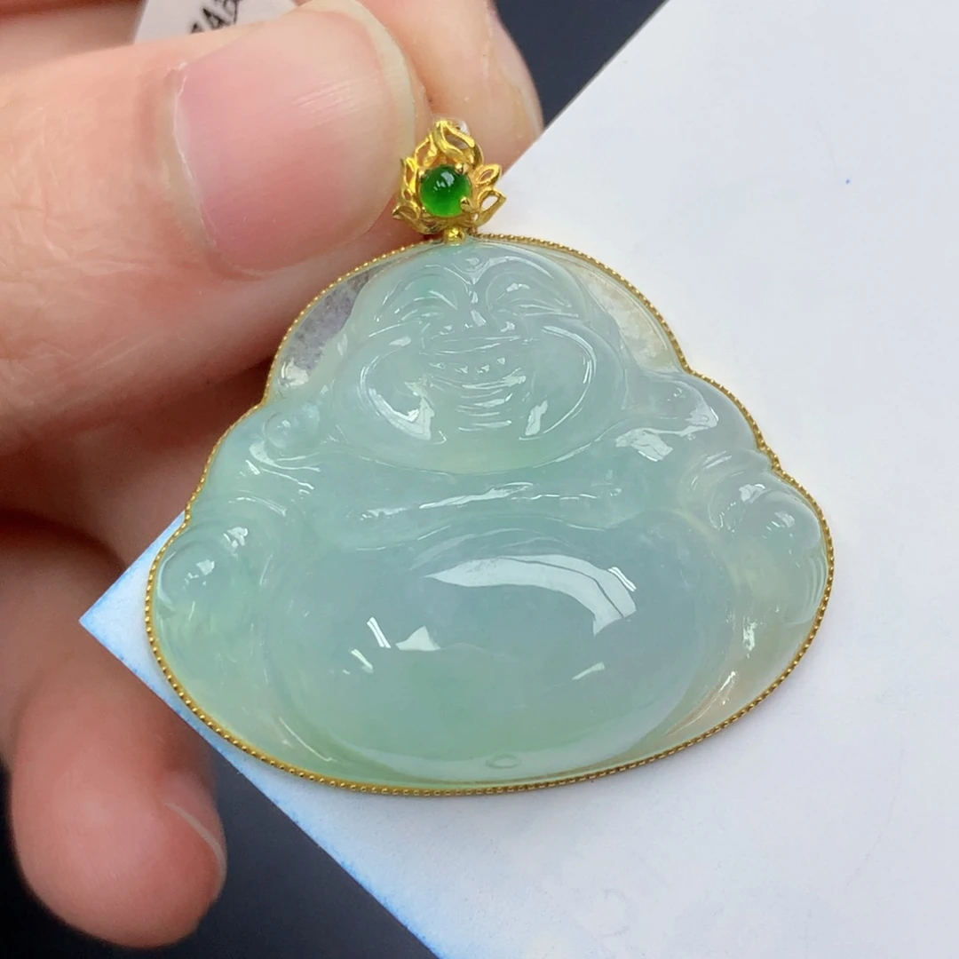 颈饰18K金镶嵌翡翠