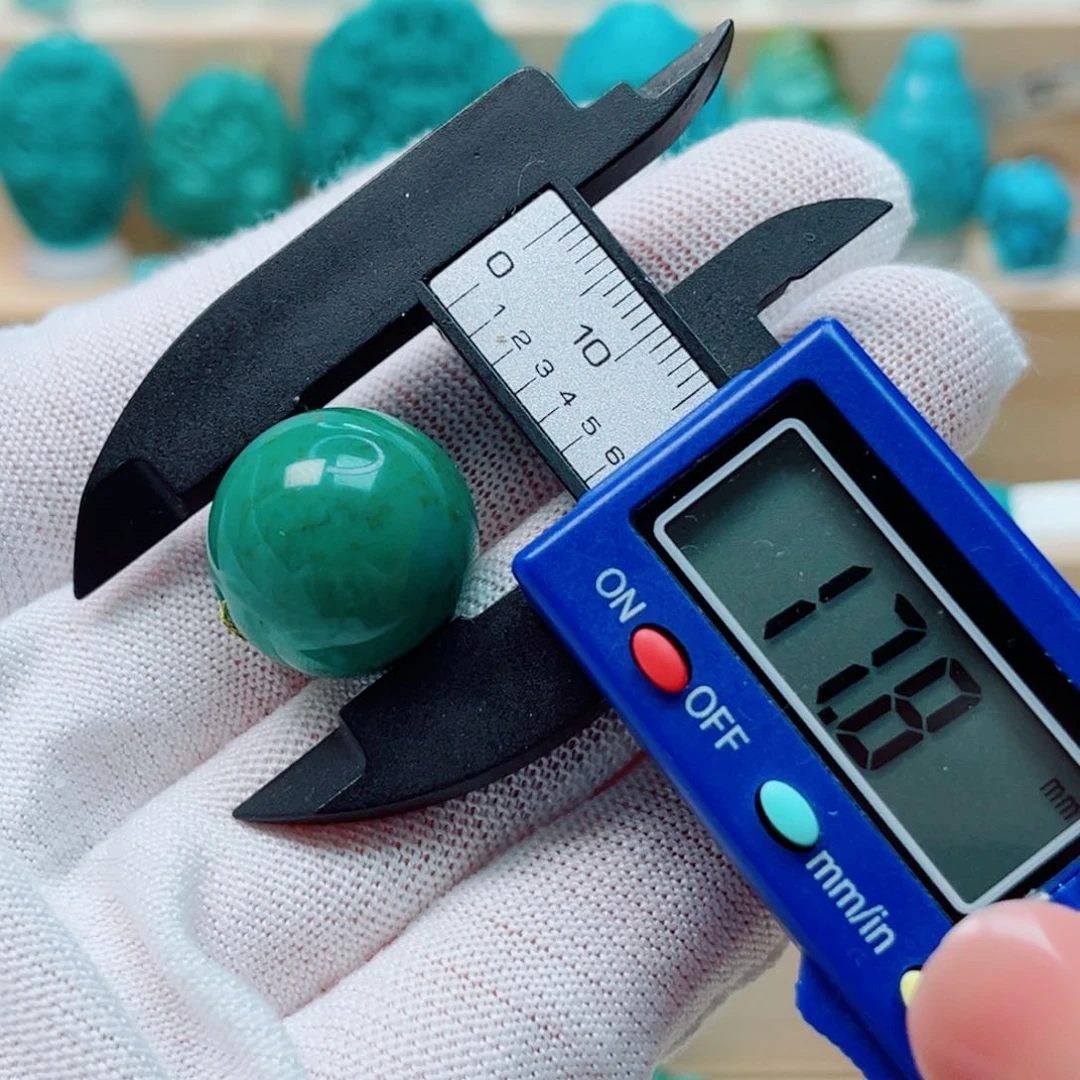 绿松石未镶嵌珠宝