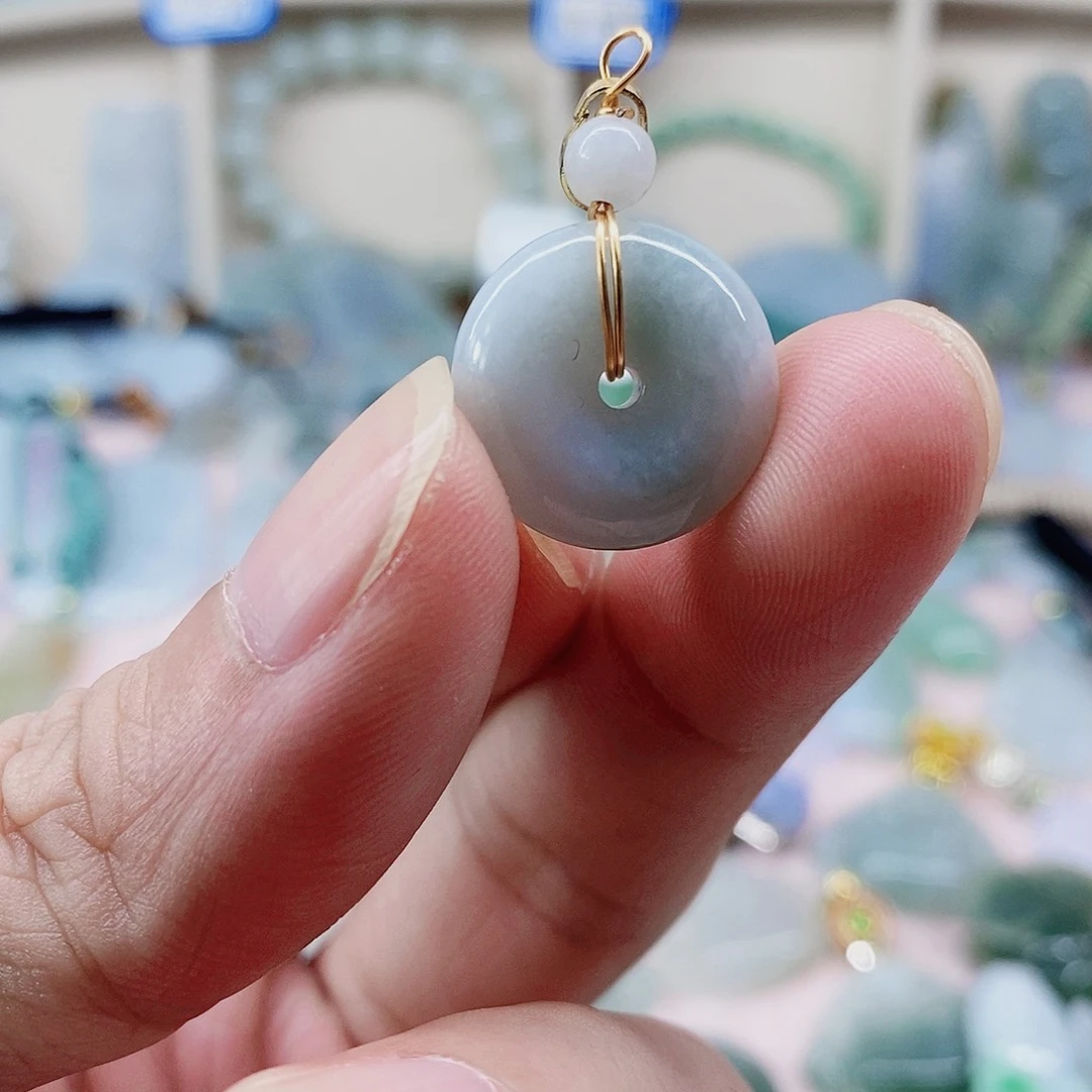 吊坠(不含链)未镶嵌翡翠天然