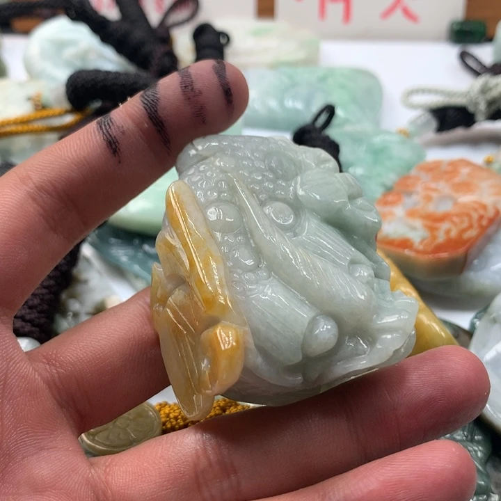 颈饰未镶嵌翡翠保真天然a货翡翠