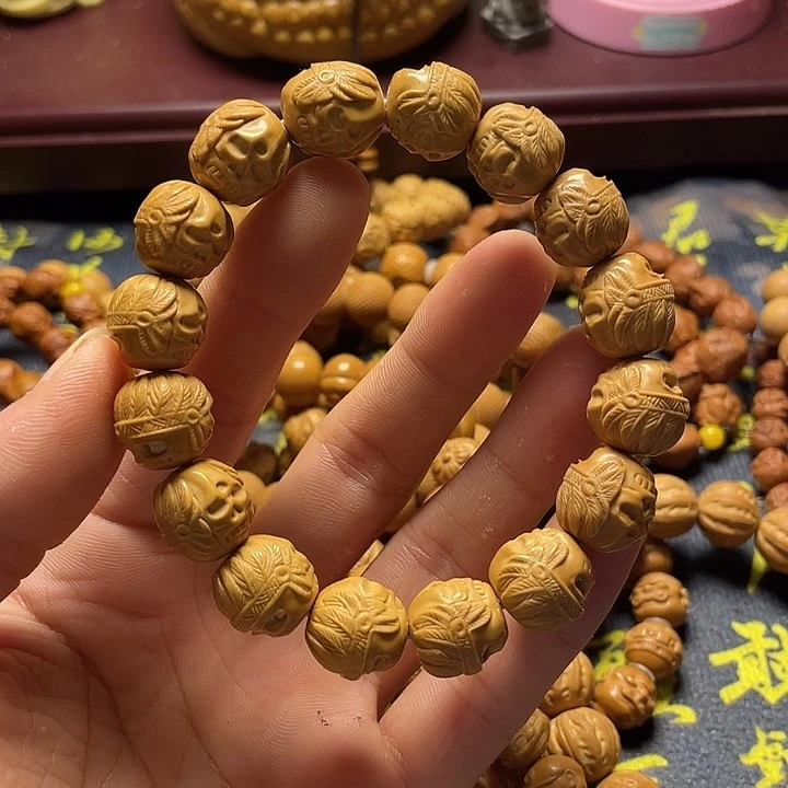 云蝉猴头，瑕疵酋长阿呆