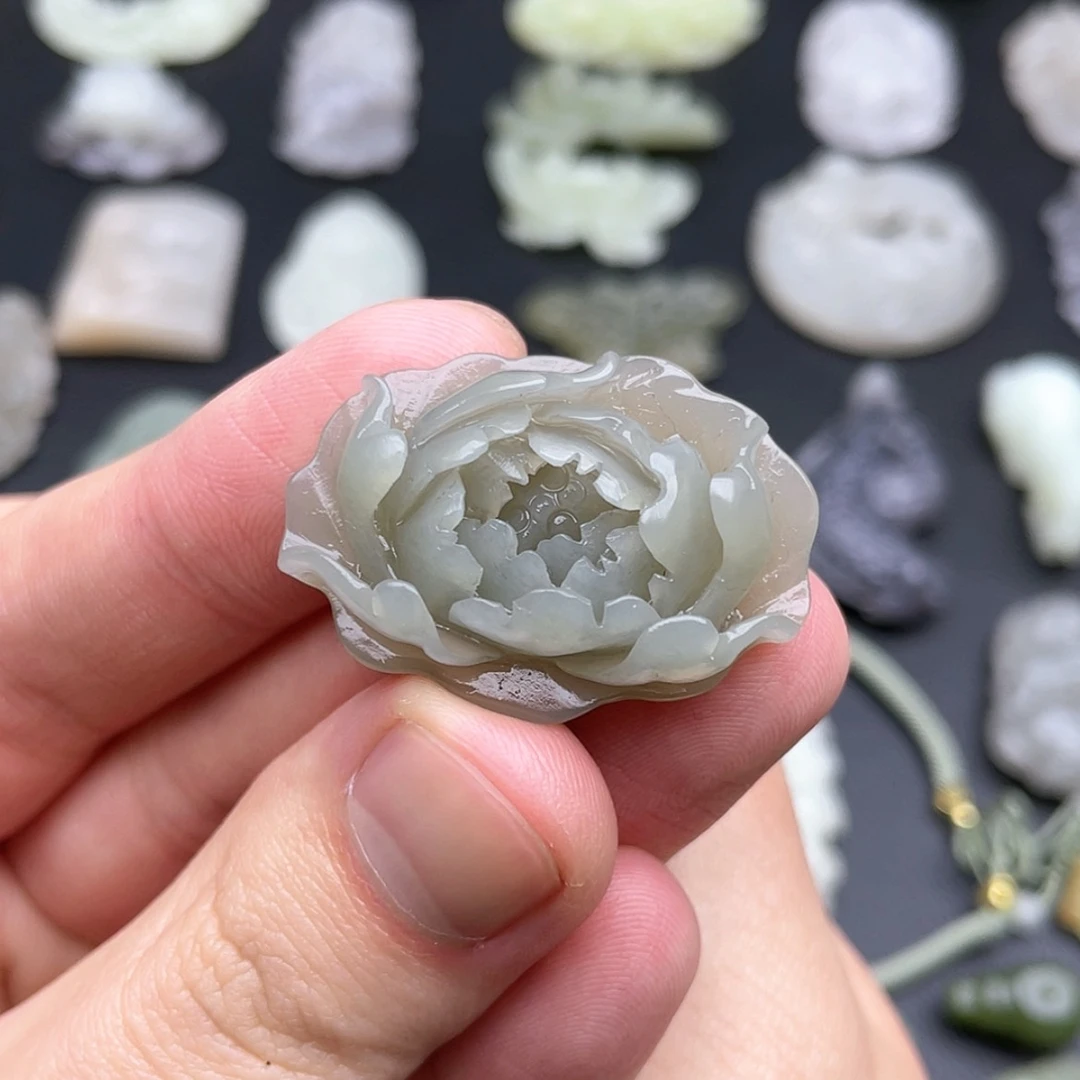 【闪购商品】颈饰未镶嵌和田玉