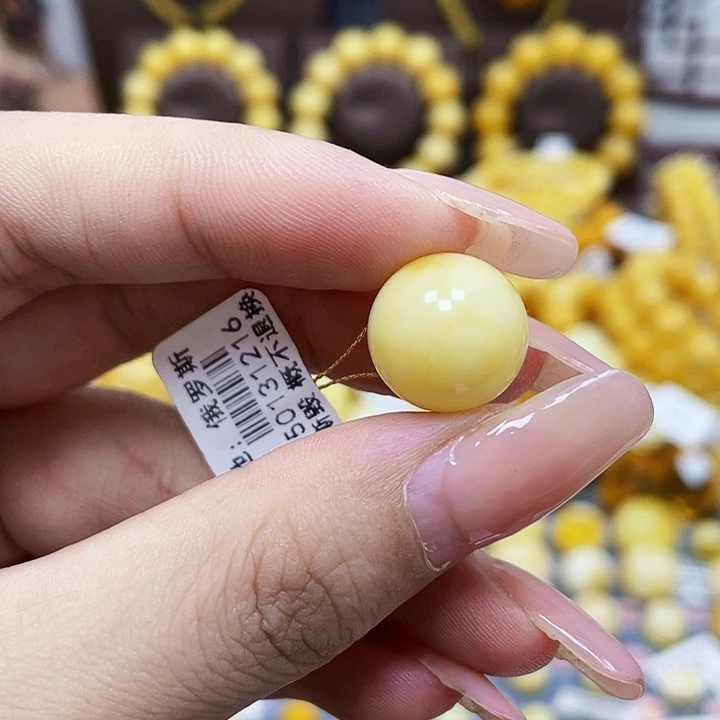 未镶嵌琥珀珠宝奇石14mm满蜡.福利款.瑕