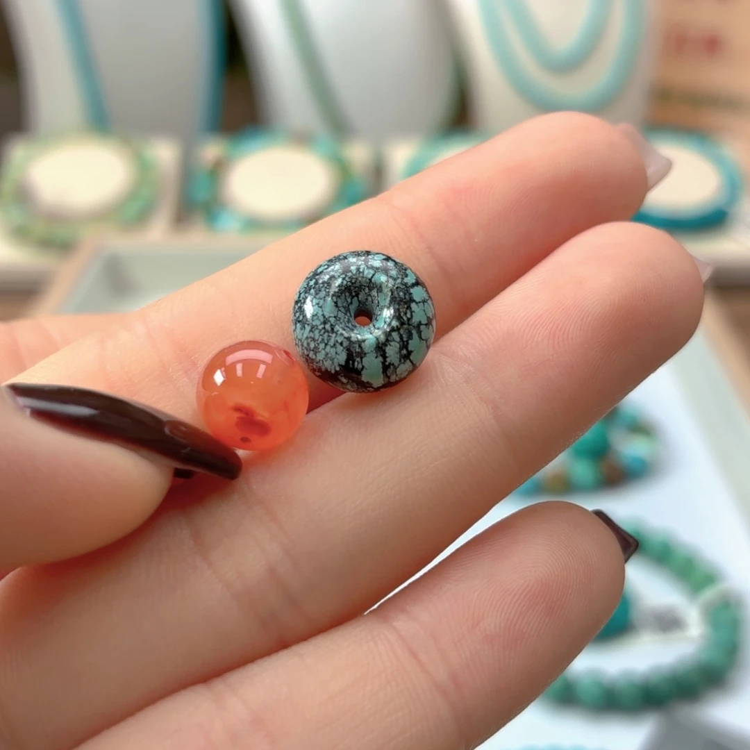 南红玛瑙未镶嵌珠宝奇石