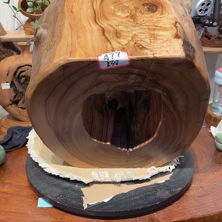 香樟木香樟木根雕凳子一物一拍编号477长26宽23高39