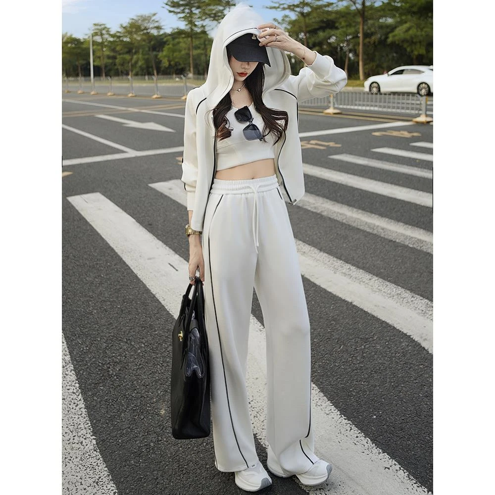 欧货休闲运动套装女春季高级感白色外套内搭背心阔腿裤显瘦三件套