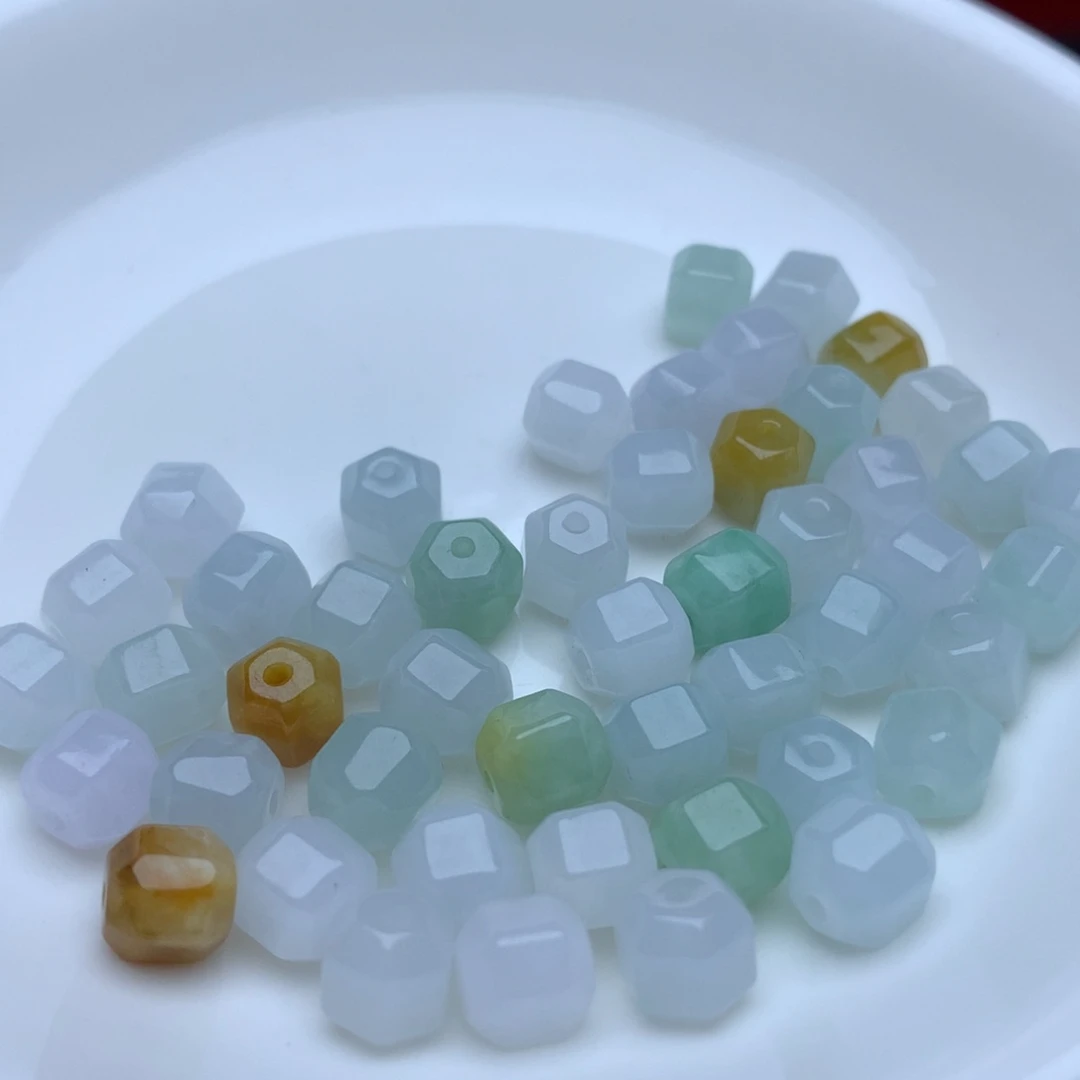 【闪购商品】翡翠手链未镶嵌卡6.3六棱珠30个