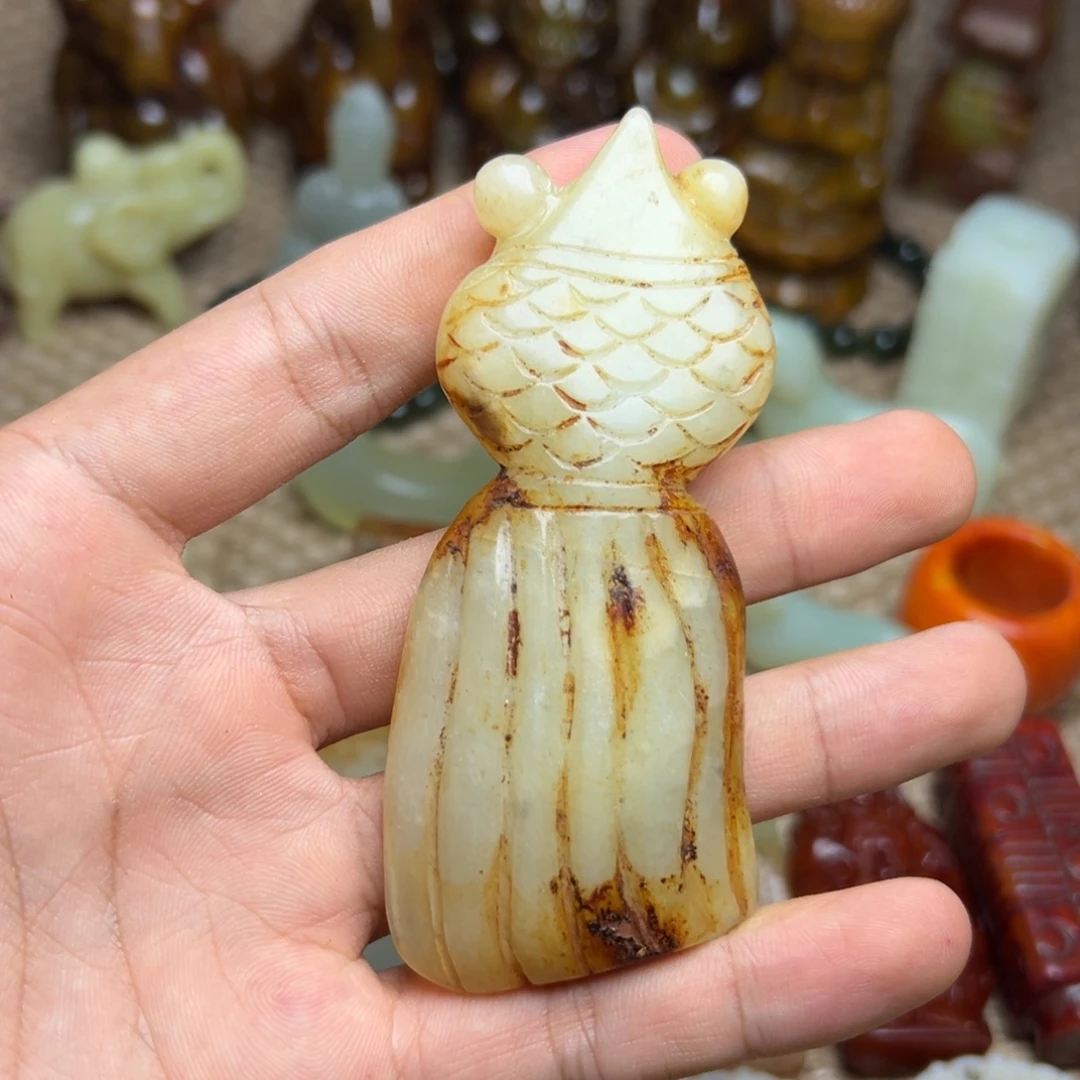 未镶嵌蛇纹石玉颈饰
