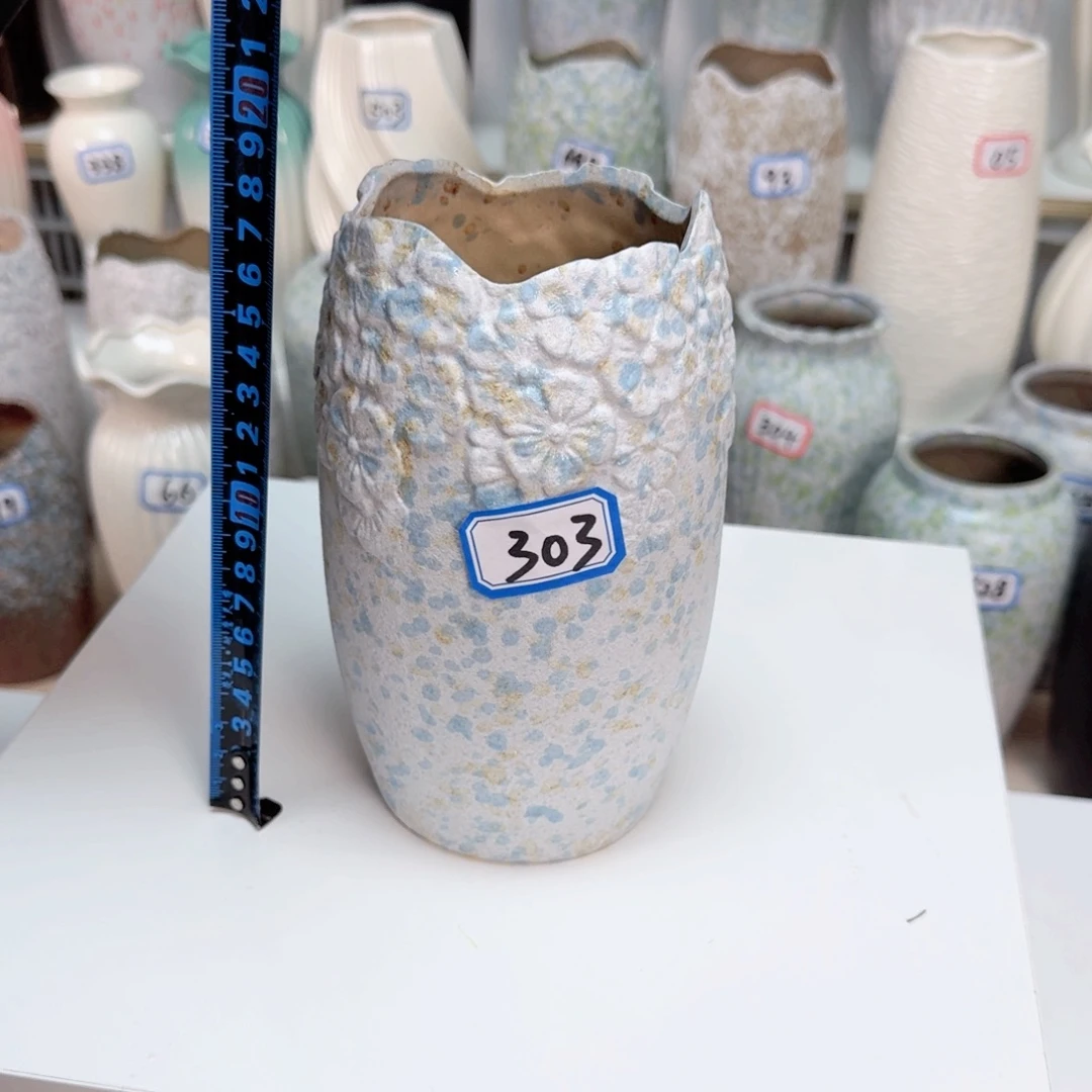 303号陶瓷高17.5厘米一个