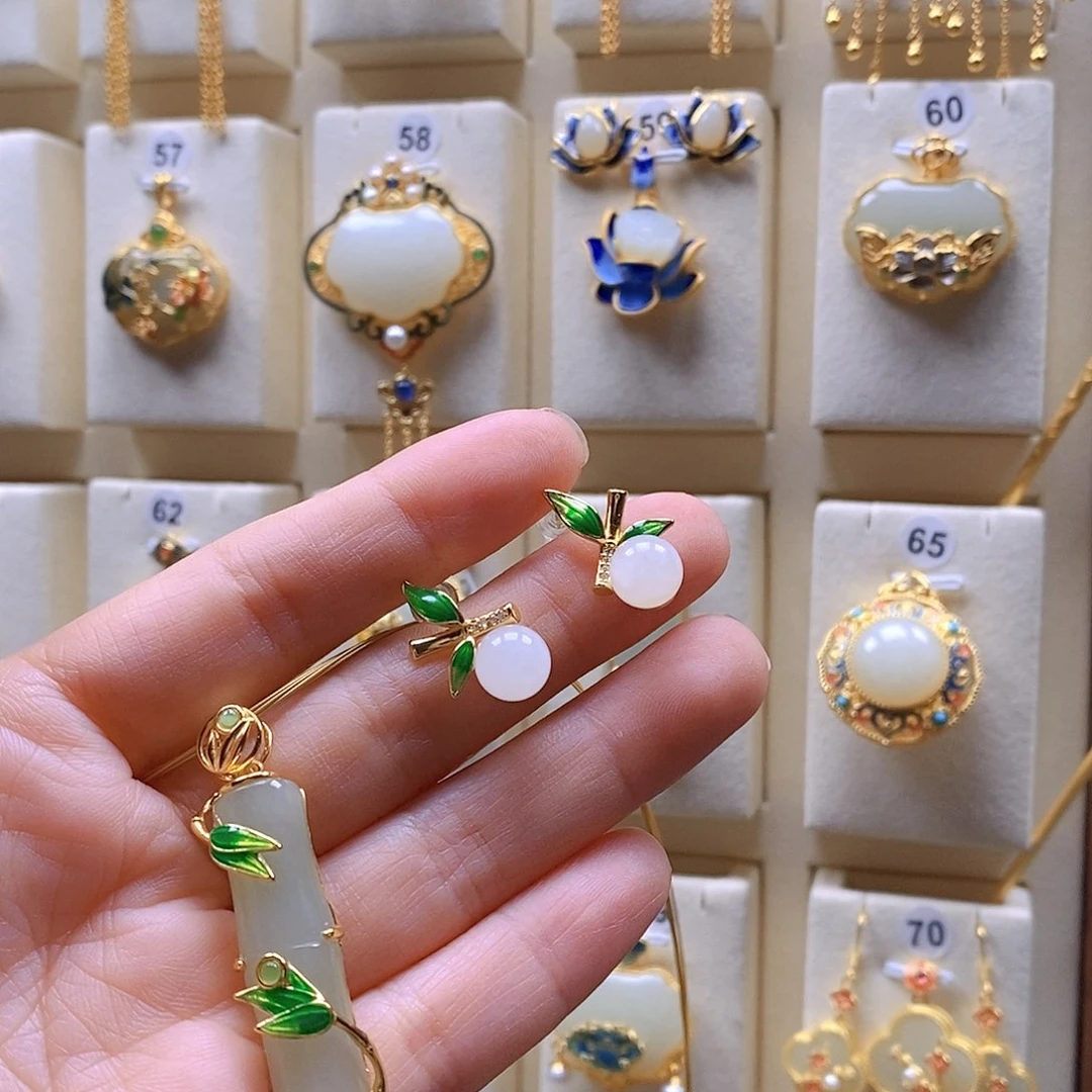 和田玉银S925镶嵌颈饰