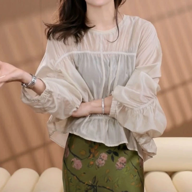 韩版高级褶皱长短下摆设计衬衫新款松弛感防晒百搭套头圆领上衣女