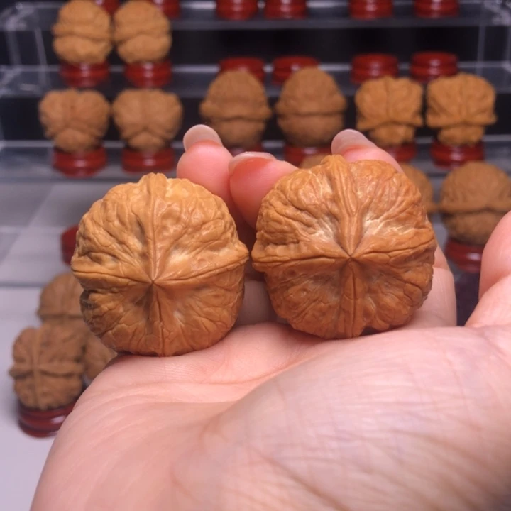 文玩核桃吊坠16御宝四楞