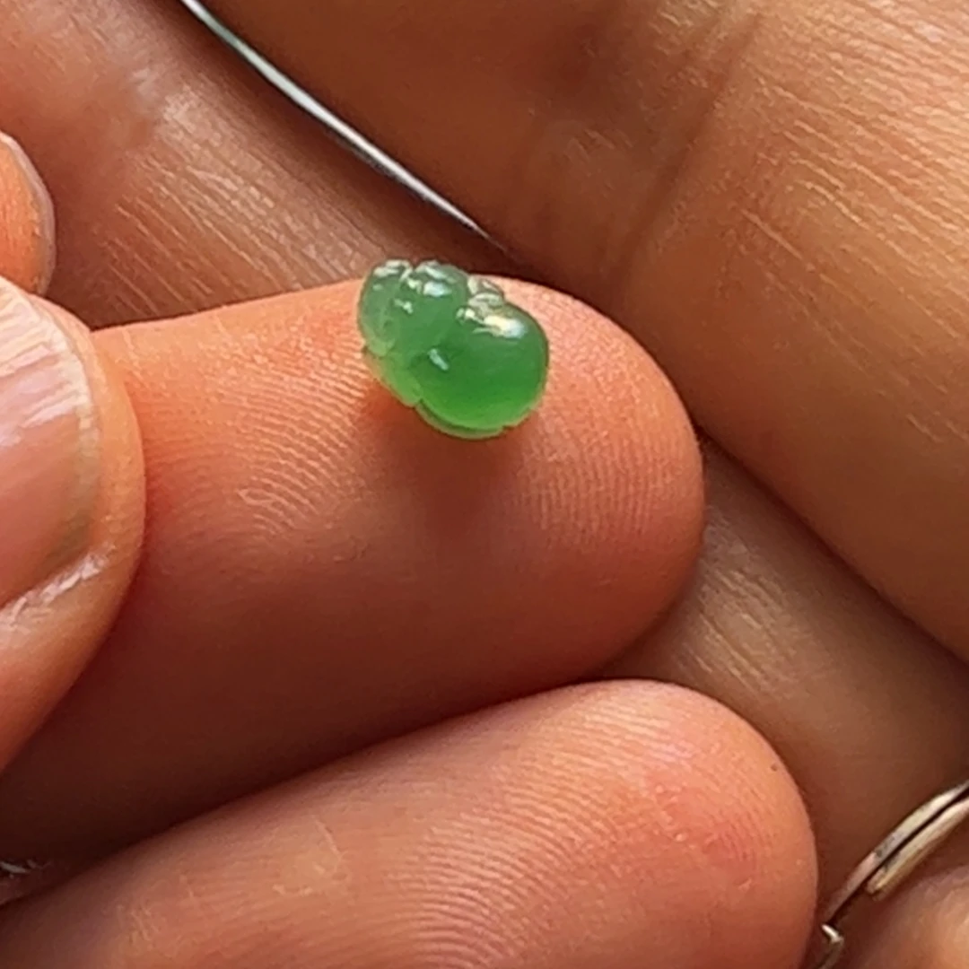 定制翡翠未镶嵌貔貅