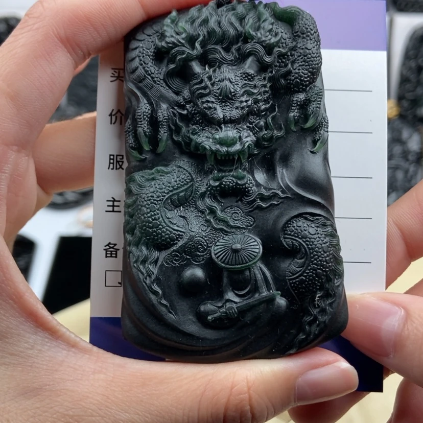 【闪购商品】翡翠颈饰未镶嵌天***奇龙牌