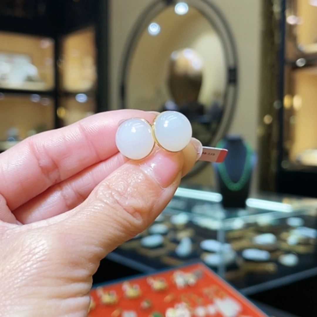 【闪购商品】和田玉耳饰18K金镶嵌