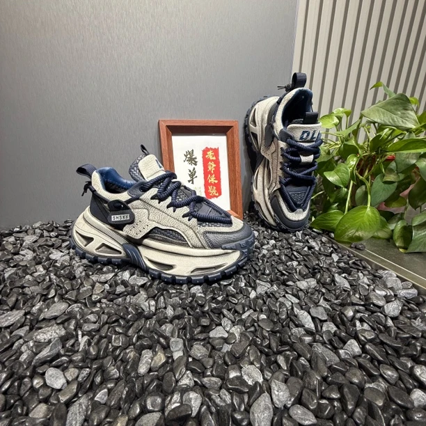 男鞋2025秋季潮流皮面透气舒适系带休闲运动潮牌软底低帮老爹鞋男