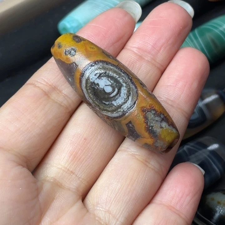 格***杨玛瑙/玉髓未镶嵌颈饰