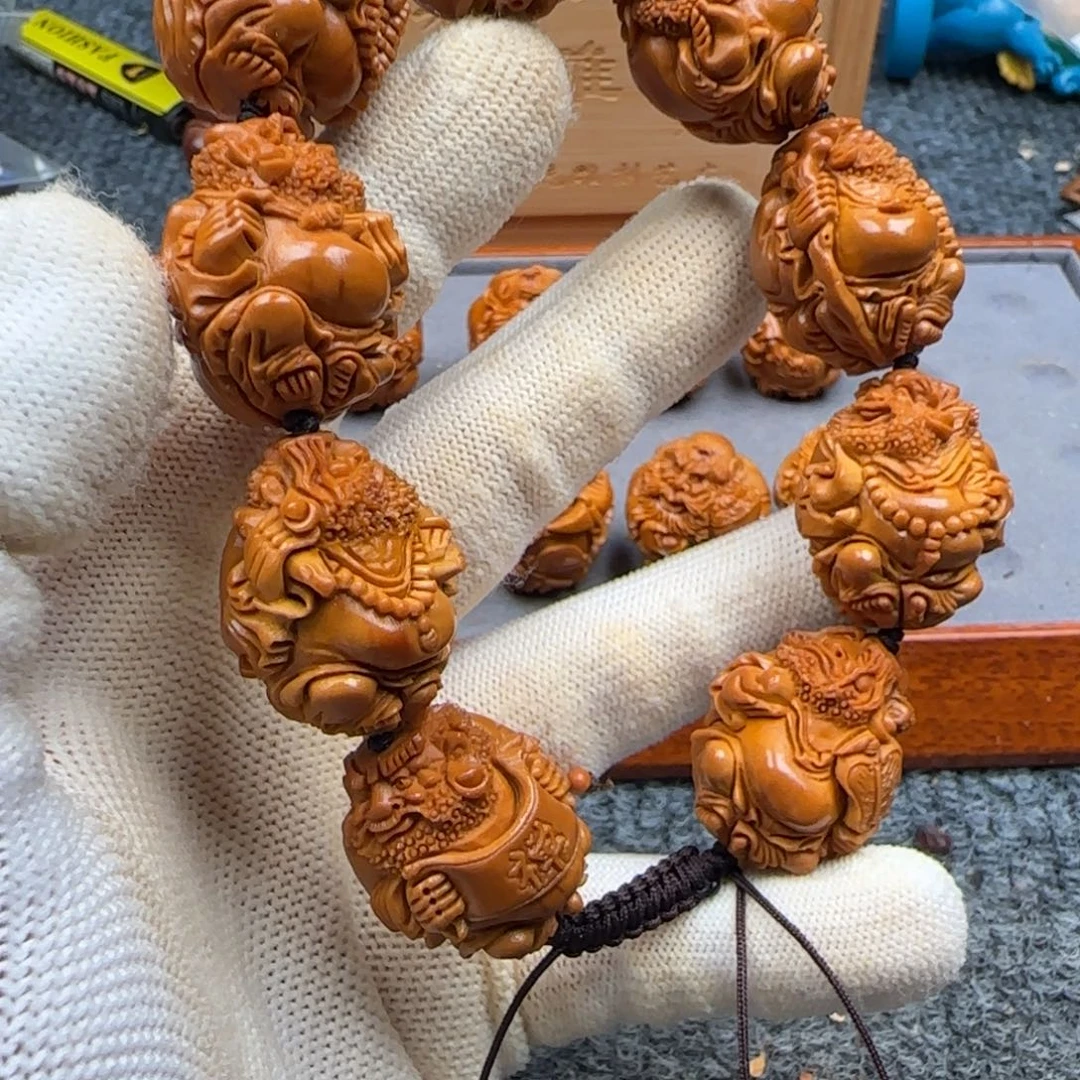 橄榄核吊坠……………………