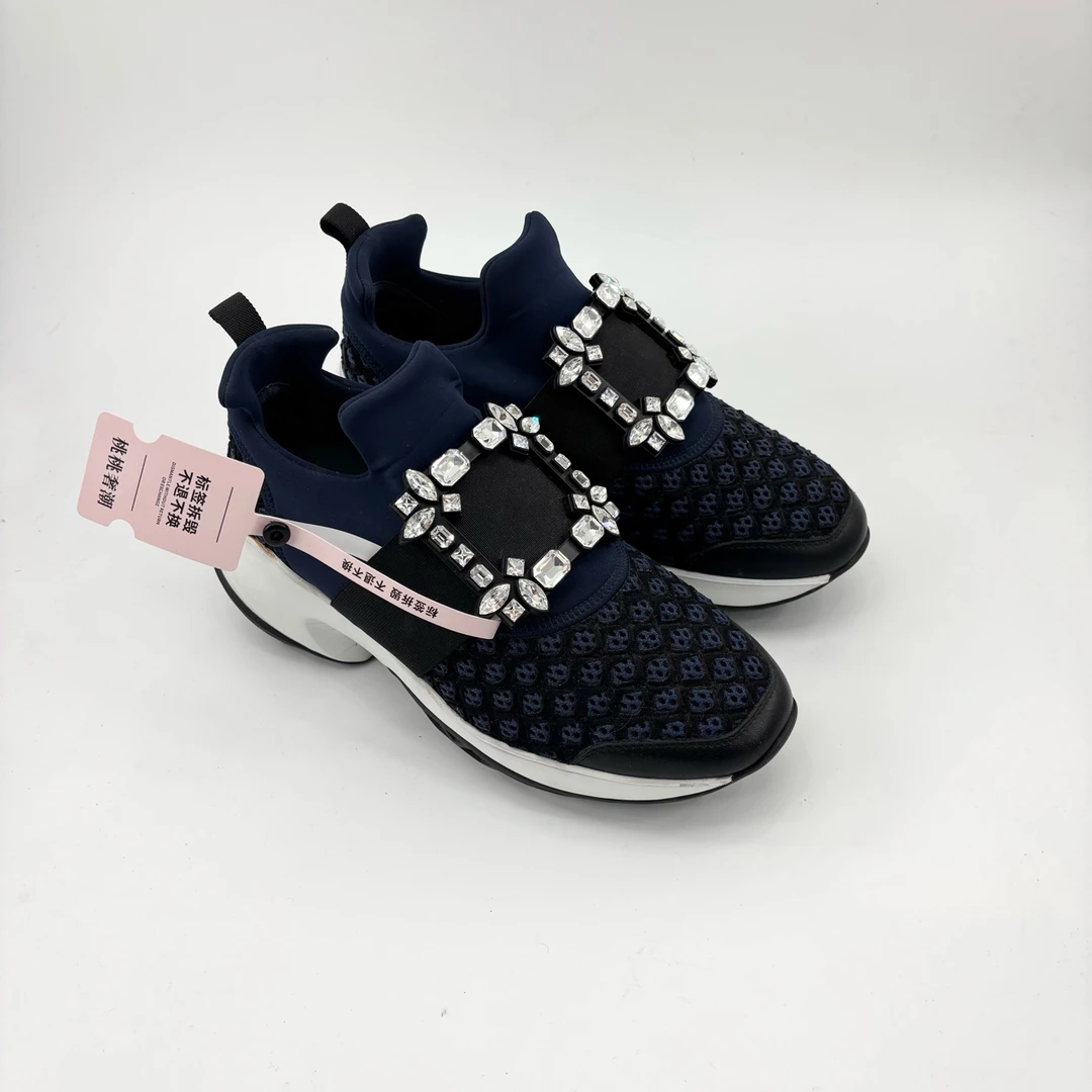 95新 Roger Vivier/罗杰·维威耶 37码/39码蓝色钻扣运动鞋/TT