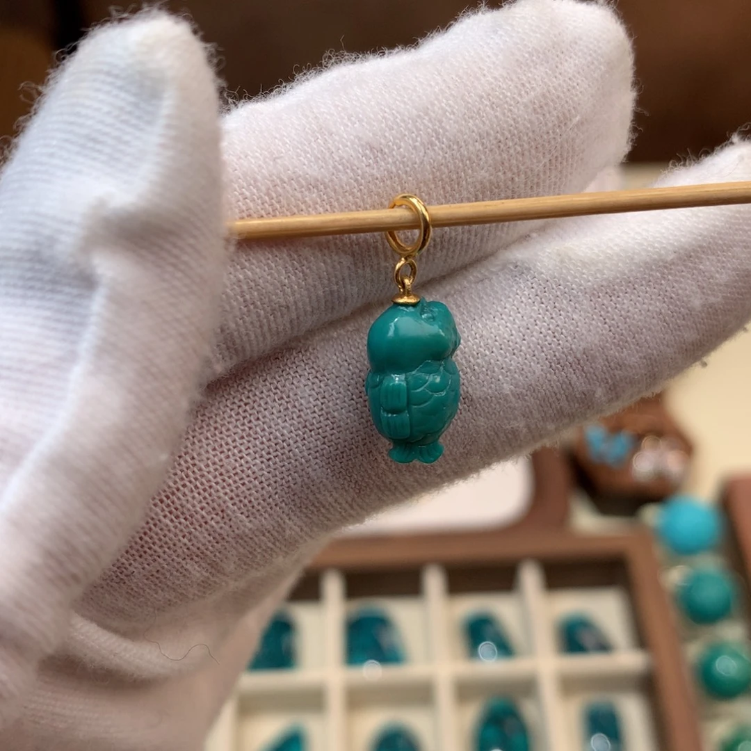 绿松石18K金镶嵌珠宝奇石