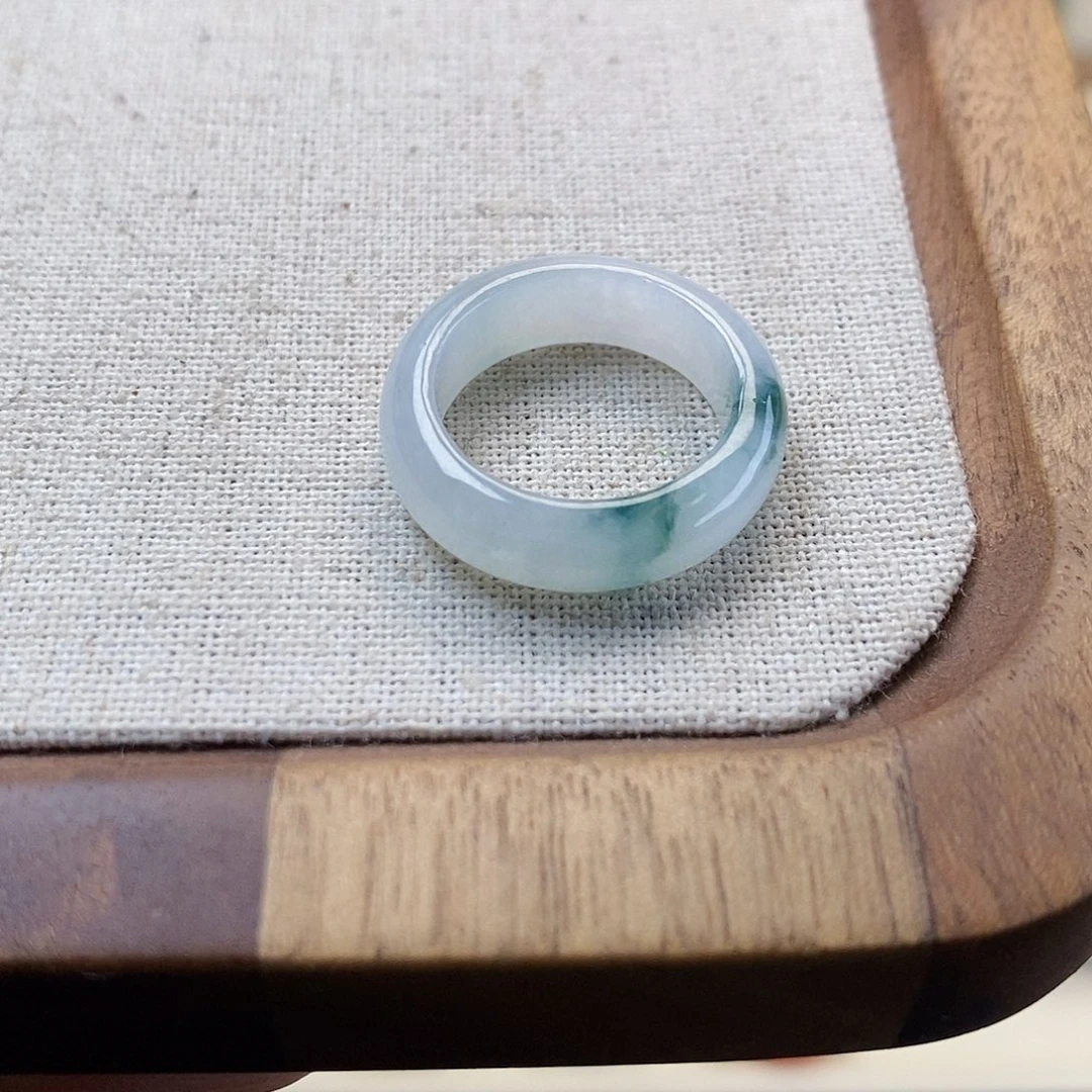 翡翠戒指未镶嵌诺*?11号港13