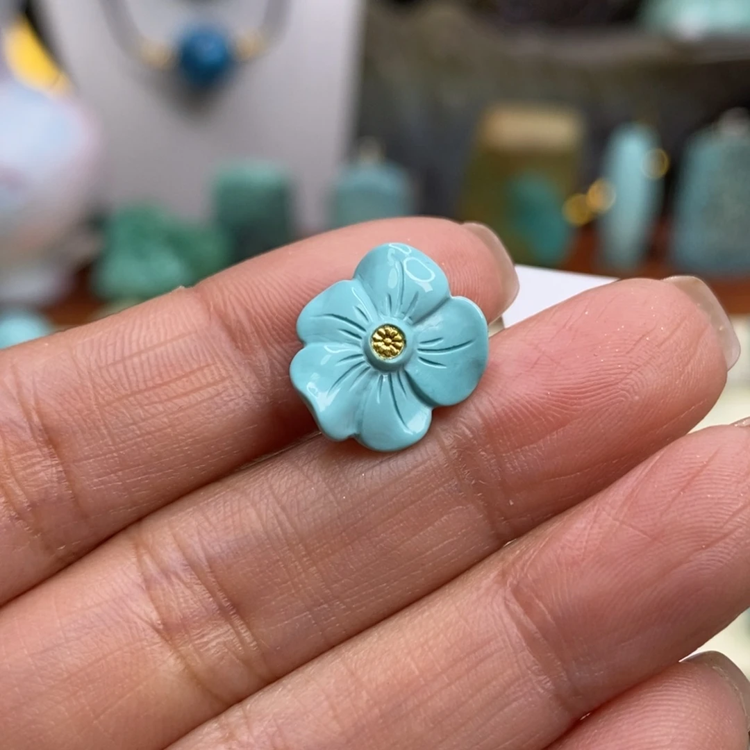 绿松石未镶嵌珠宝奇石