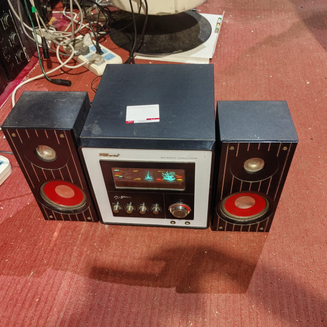 8新  有缘电脑音箱不包邮