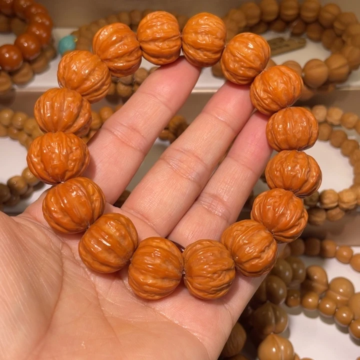 猴头核桃手串猴头