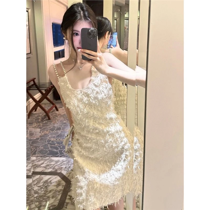 夏季新款法式复古收腰显瘦高级感气质名媛性感小香风吊带连衣裙女