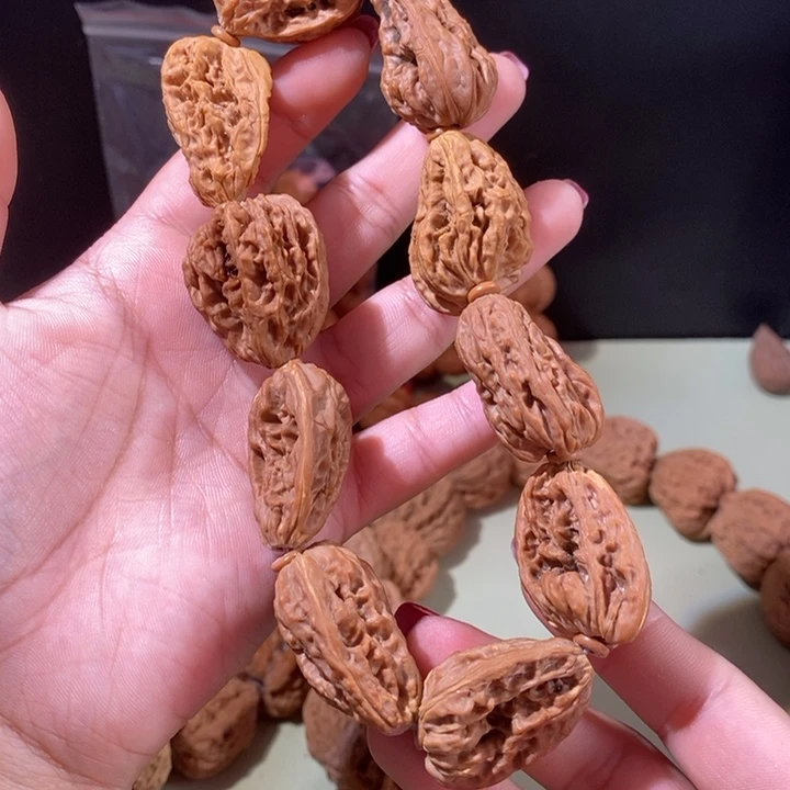 牛***品手串文玩核桃…………