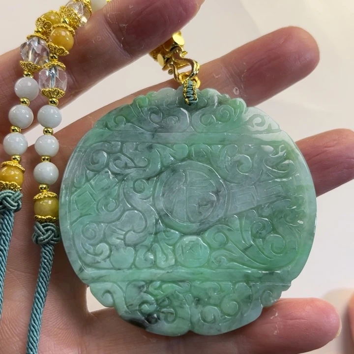 翡翠吊坠(赠链)未镶嵌代编织